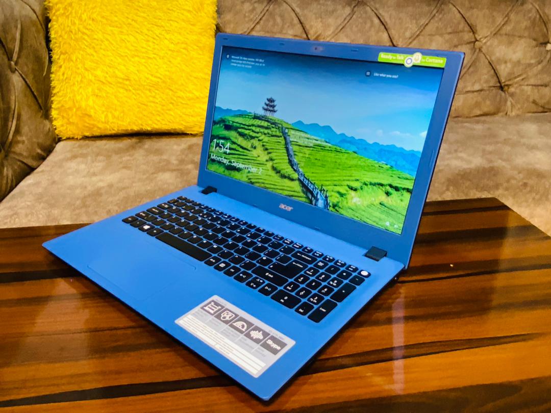 Acer Aspire E5-573 Intel Core i3 Cheap UK Slightly Laptops